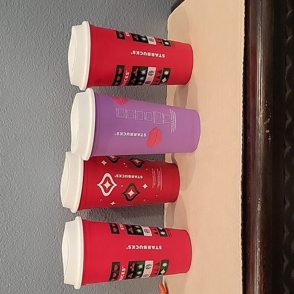 🆕️2020's Starbucks Holiday Cups - Picture 4 of 4